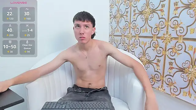 LittleDanny  online show from 10-24-25, 05:53