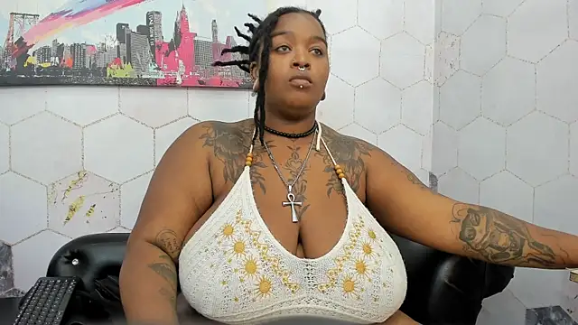 Anaa Fuentess online show from 09-12-25, 11:43