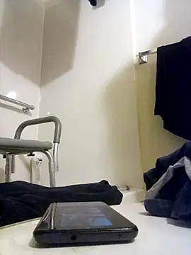 Snapshot of jizzyglizzy92 chatting on 02-28-26, 01:23 jizzyglizzy92 online show from 02-28-26, 01:23