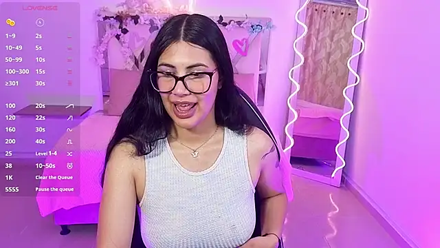 Snapshot of Babyvenu_tay chatting on 09-19-25, 03:08 Babyvenu tay online show from 09-19-25, 03:08