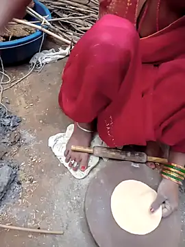 Snapshot of parmila203 chatting on 11-04-25, 02:10 parmila203 online show from 11-04-25, 02:10