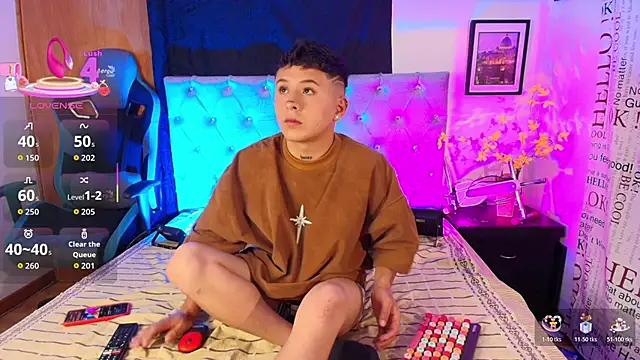 Michael Lopez 1 online show from 11-21-25, 06:17