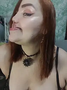 Snapshot of MayaLuna1 chatting on 02-04-26, 10:26 MayaLuna1 online show from 02-04-26, 10:26