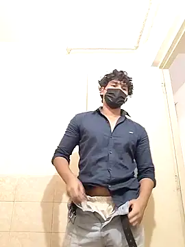 Snapshot of Goodmens5 chatting on 09-23-25, 09:56 Goodmens5 online show from 09-23-25, 09:56