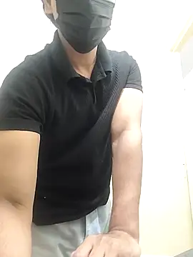 Snapshot of Goodmens5 chatting on 10-27-25, 03:27 Goodmens5 online show from 10-27-25, 03:27