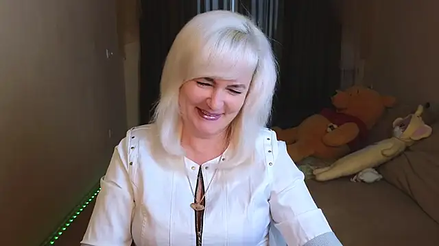 Vina Vision online show from 09-20-25, 02:07