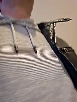 Snapshot of IMGTomi chatting on 02-02-26, 01:21 IMGTomi online show from 02-02-26, 01:21