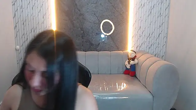 Ivony18 b online show from 10-19-25, 03:07