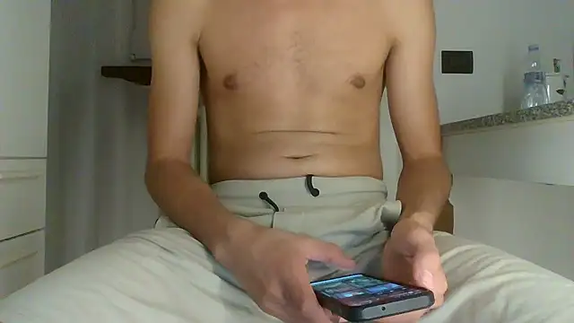 Snapshot of Sam_00096 chatting on 09-20-25, 07:26 Sam 00096 online show from 09-20-25, 07:26