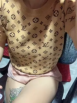 Tieuvi 18 online show from 10-22-25, 10:53