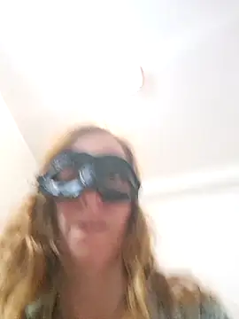 Margarita2500 online show from 10-19-25, 05:24