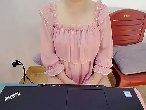 Phuong Myy online show from 11-10-25, 05:34