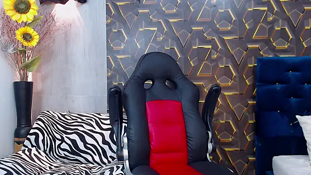 honeymoon 12 online show from 11-06-25, 04:57