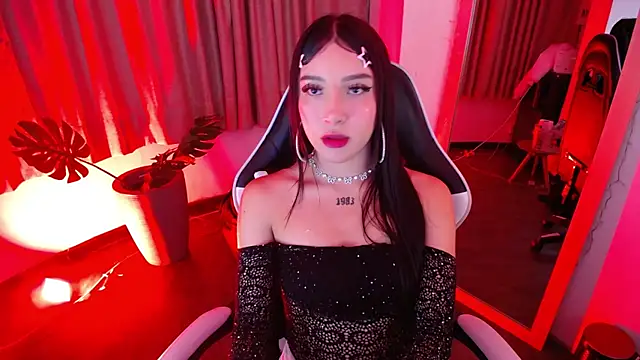 Snapshot of athenea_fox chatting on 10-31-25, 06:42 athenea fox online show from 10-31-25, 06:42