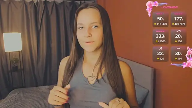 Snapshot of day_may chatting on 10-22-25, 03:45 day may online show from 10-22-25, 03:45