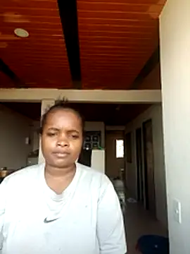 Snapshot of isabella_brown1 chatting on 12-20-25, 04:58 isabella brown1 online show from 12-20-25, 04:58