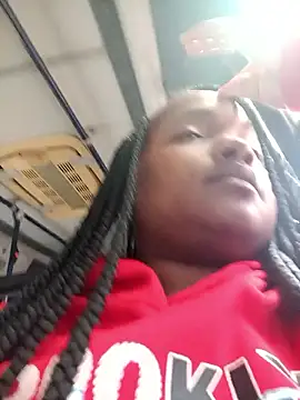 Snapshot of isabella_brown1 chatting on 01-08-26, 03:14 isabella brown1 online show from 01-08-26, 03:14