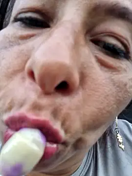 maleja23 online show from 10-14-25, 10:21