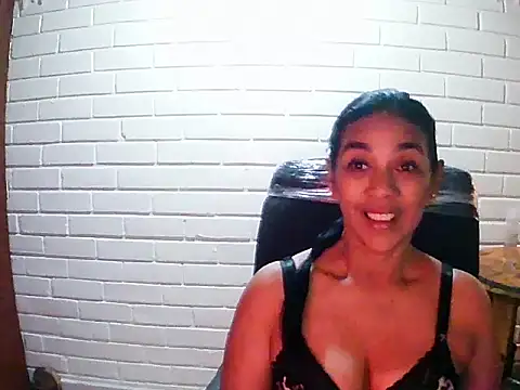 MiiaVelasquez online show from 11-15-25, 10:48