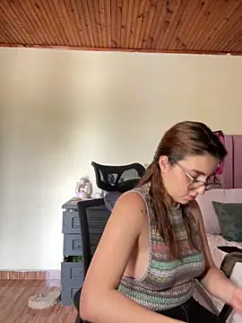 CoraVibes online show from 09-10-25, 07:58