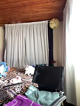 CoraVibes online show from 03-15-26, 12:44