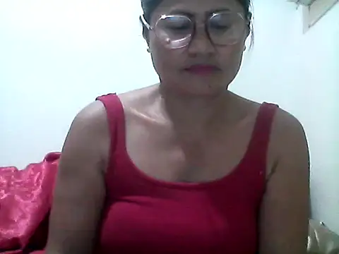 Snapshot of nathalie0045 chatting on 06-09-26, 09:54 nathalie0045 online show from 06-09-26, 09:54