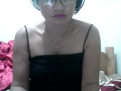 Snapshot of nathalie0045 chatting on 06-13-26, 09:24 nathalie0045 online show from 06-13-26, 09:24
