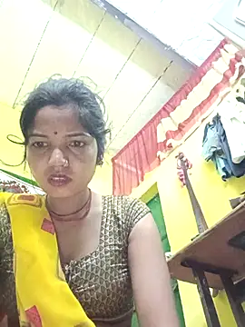 Snapshot of Seema_guptaji chatting on 10-24-25, 10:06 Seema guptaji online show from 10-24-25, 10:06