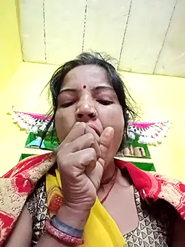 Snapshot of Seema_guptaji chatting on 11-11-25, 10:10 Seema guptaji online show from 11-11-25, 10:10