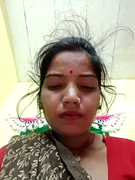 Snapshot of Seema_guptaji chatting on 11-21-25, 07:34 Seema guptaji online show from 11-21-25, 07:34