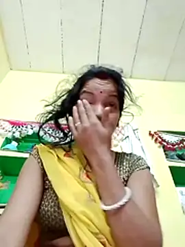 Snapshot of Seema_guptaji chatting on 11-28-25, 10:01 Seema guptaji online show from 11-28-25, 10:01