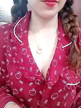 Snapshot of MyMy08 chatting on 10-24-25, 01:51 MyMy08 online show from 10-24-25, 01:51