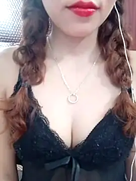 Snapshot of MyMy08 chatting on 10-26-25, 12:00 MyMy08 online show from 10-26-25, 12:00