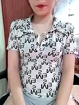 Snapshot of MyMy08 chatting on 11-27-25, 03:03 MyMy08 online show from 11-27-25, 03:03