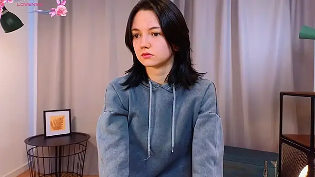 PamilaGrassle online show from 09-19-25, 03:52