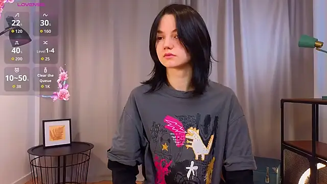 PamilaGrassle online show from 10-05-25, 04:11