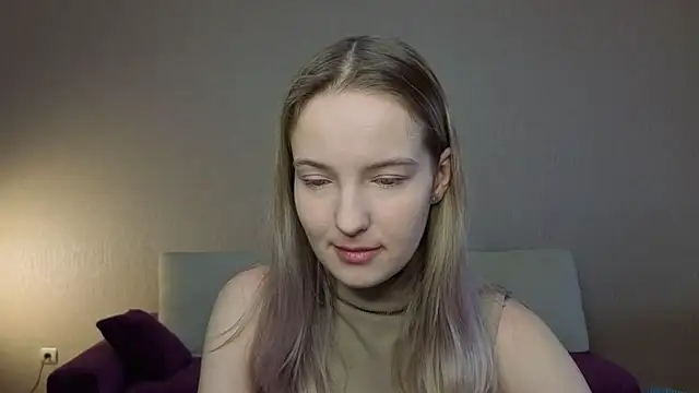 Snapshot of HongTomczak chatting on 04-30-26, 07:36 HongTomczak online show from 04-30-26, 07:36