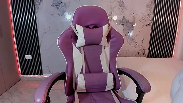 Mia Duarte1 online show from 04-17-26, 07:17