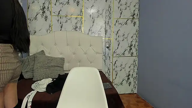 Itsuki N online show from 10-01-25, 12:55