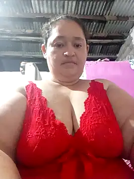 Snapshot of Sexyy-BBW chatting on 10-16-25, 06:25 Sexyy-BBW online show from 10-16-25, 06:25