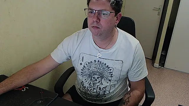 blueandwhite1 online show from 12-09-24, 05:30