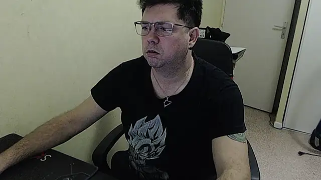 blueandwhite1 online show from 01-28-25, 05:35