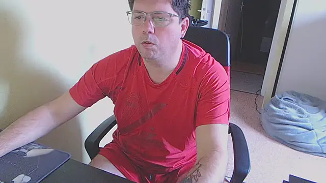 blueandwhite1 online show from 02-22-25, 09:01