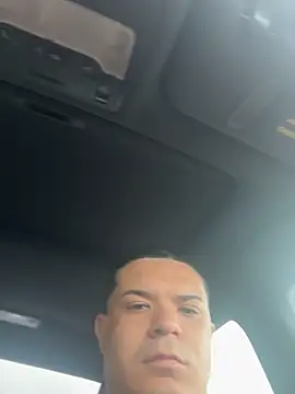 YadielPublic online show from 10-17-25, 08:00