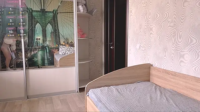 Snapshot of TianaWidell chatting on 10-23-25, 05:29 TianaWidell online show from 10-23-25, 05:29