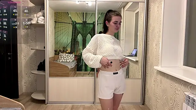 Snapshot of TianaWidell chatting on 11-17-25, 01:17 TianaWidell online show from 11-17-25, 01:17