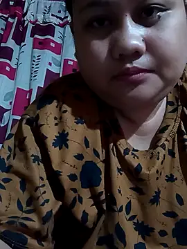 Snapshot of Weng_31 chatting on 12-18-25, 09:48 Weng 31 online show from 12-18-25, 09:48