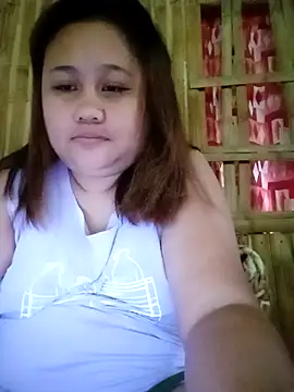 Snapshot of Weng_31 chatting on 05-20-26, 07:47 Weng 31 online show from 05-20-26, 07:47