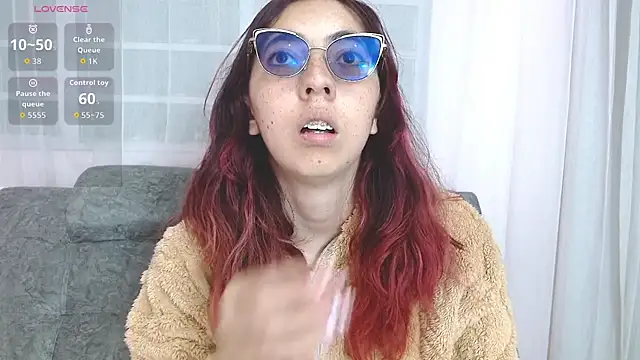 AnnieSparkle online show from 07-17-26, 04:12