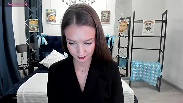 Snapshot of LoraSunnyy chatting on 09-19-25, 07:54 LoraSunnyy online show from 09-19-25, 07:54